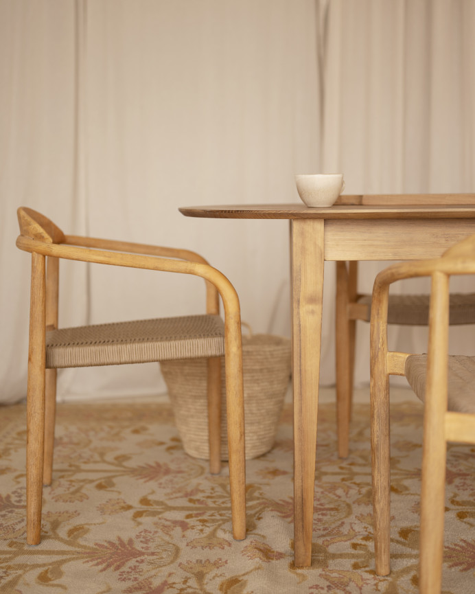 Sillas con estructura de madera de eucalipto y asiento de cuerda color marrón de 77x50cm