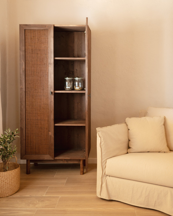 Armario de madera maciza y rafia en tono nogal 180x80cm