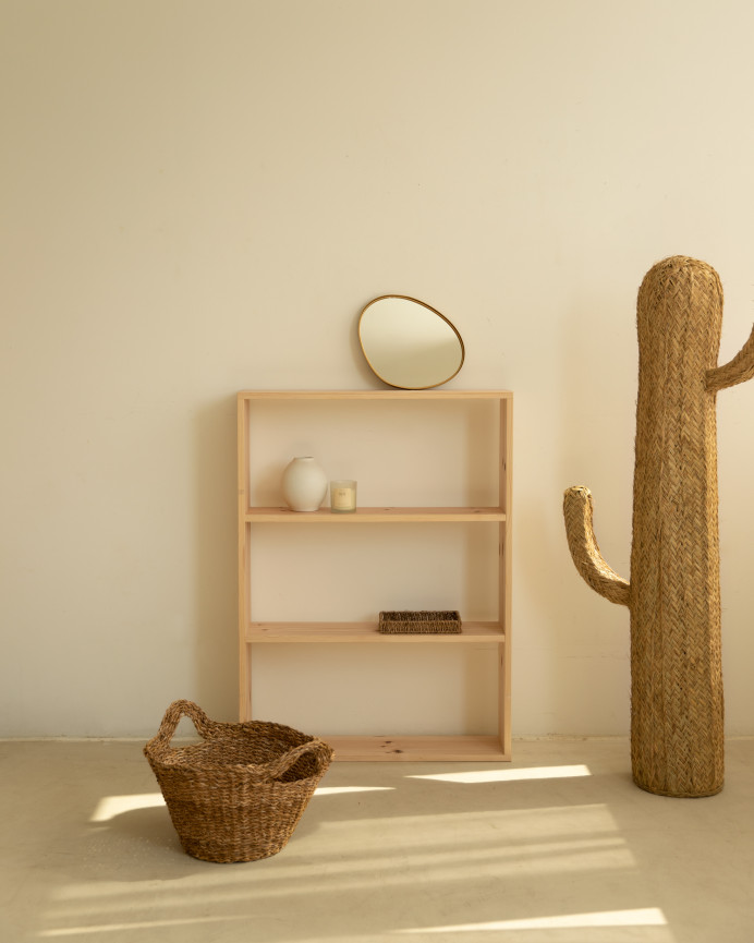 Estantería de madera maciza tono natural con 2 estantes