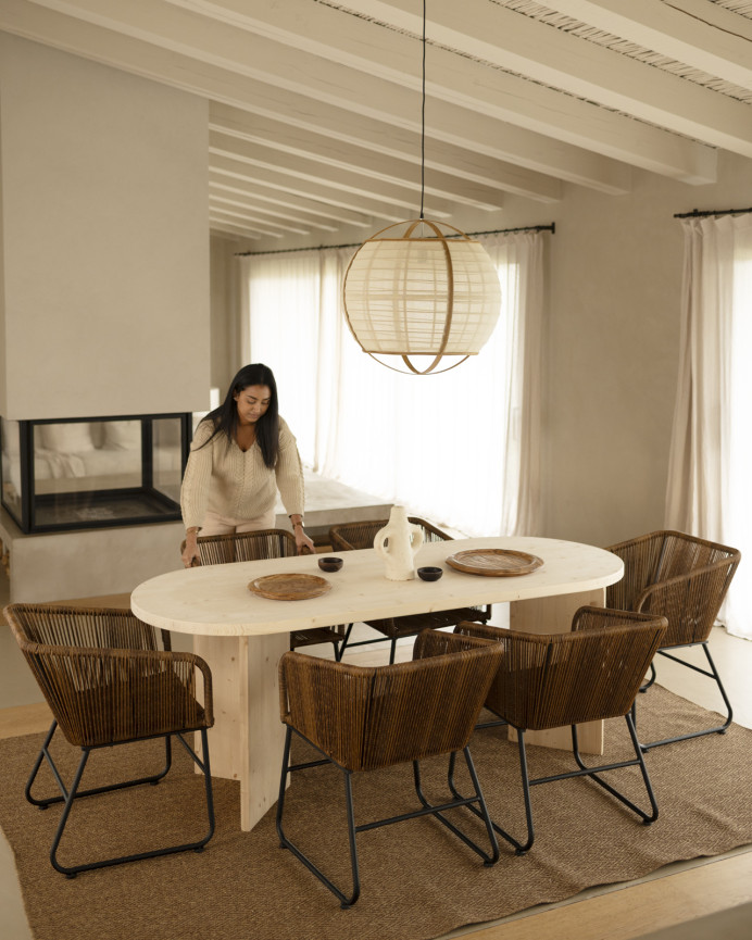 Mesa de comedor de madera maciza en tono natural de varias medidas