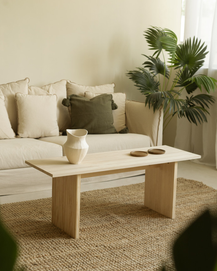Mesa de centro de madera maciza en tono natural de 120cm