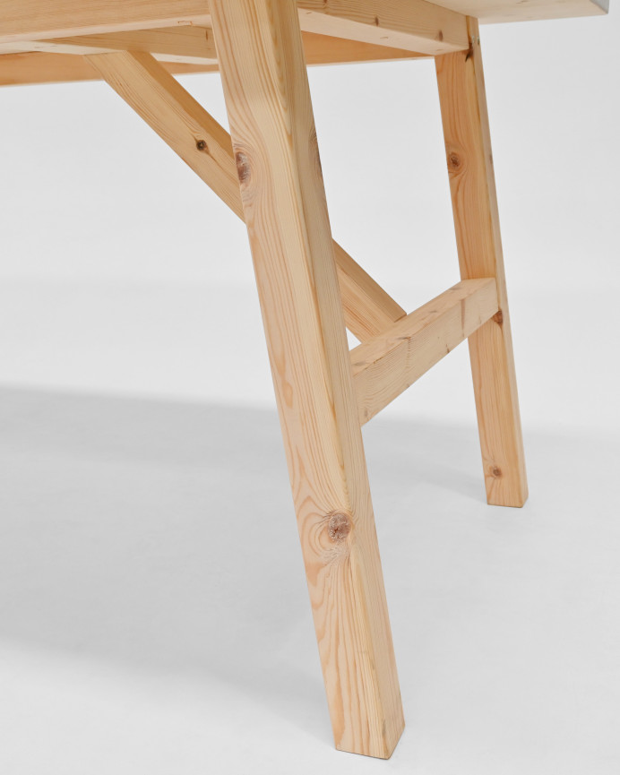 Mesa de comedor de madera maciza en tono natural de varias medidas