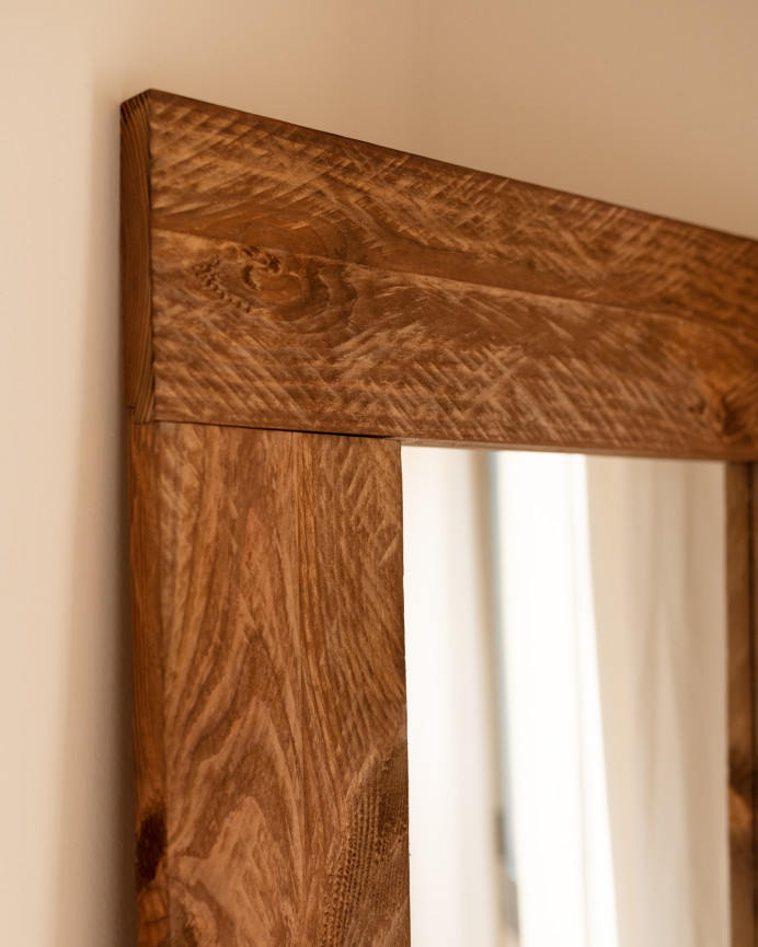 Espejo efecto madera maciza tono roble oscuro de 165x65cm