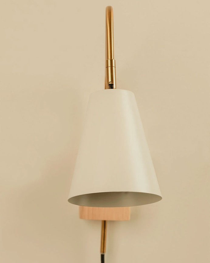 Lámpara de pared de hierro y madera de caucho de 40x12cm