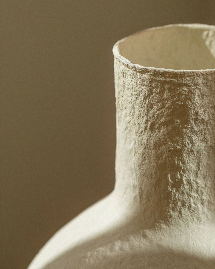 Jarrón de papel maché blanco de 40cm