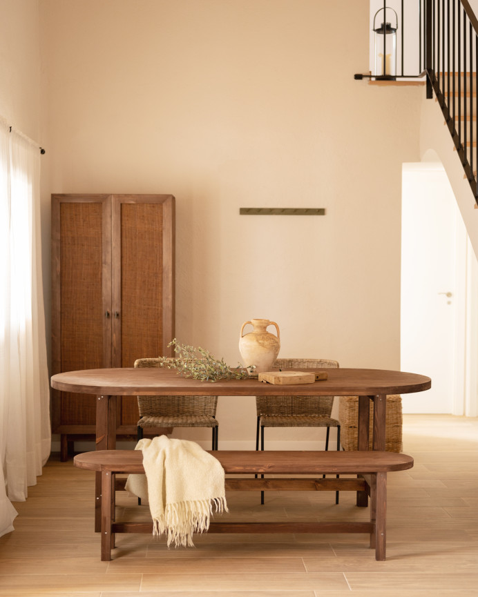 Mesa de comedor de madera maciza ovalada en tono nogal de varias medidas