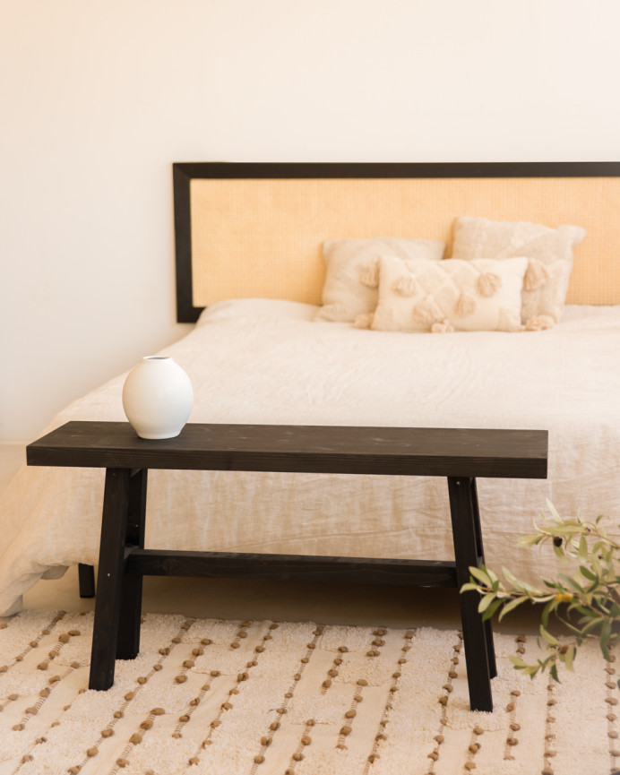 Banqueta de madera maciza en tono negro de 100x50cm
