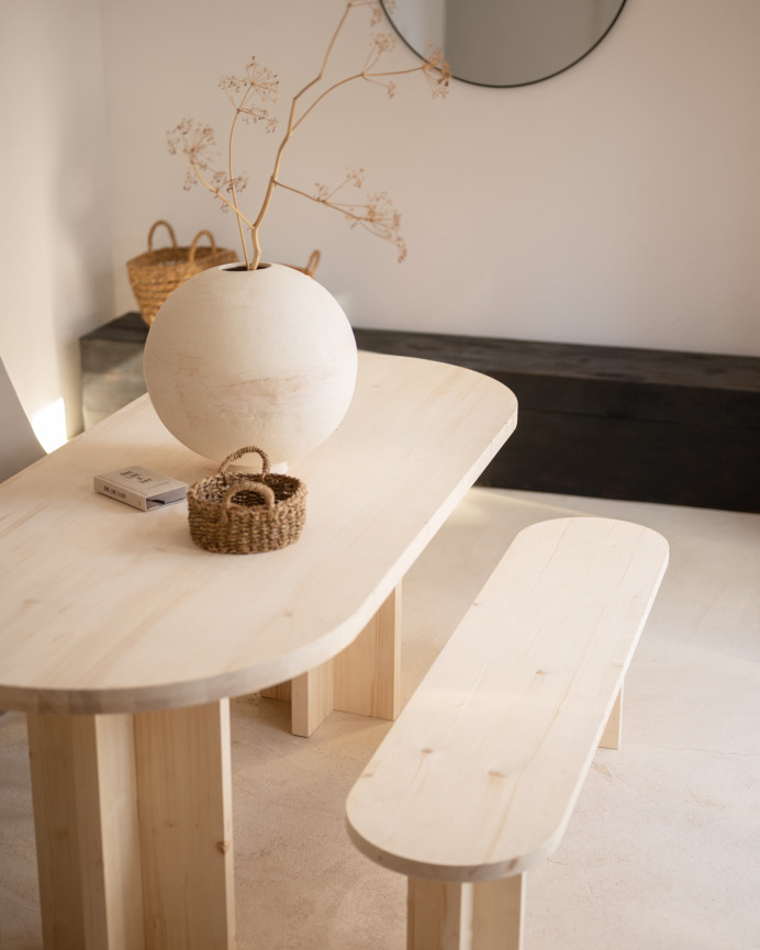 Pack mesa de comedor ovalada y banco de madera maciza en tono natural de varias medidas