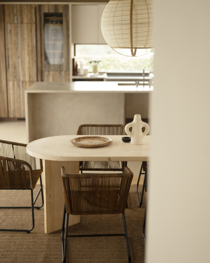 Mesa de comedor de madera maciza en tono natural de varias medidas