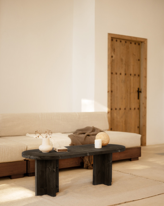 Mesa de centro de madera maciza en tono negro de de 120x50cm