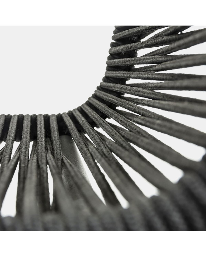 Sillas con asiento y respaldo en cuerda con estructura en acero galvanizado color negro de 84x49cm