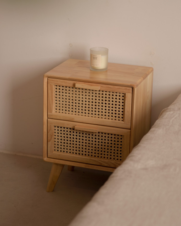 Pack de cabecero tapizado tono beige y 2 mesitas de noche de madera maciza tono natural varias medidas