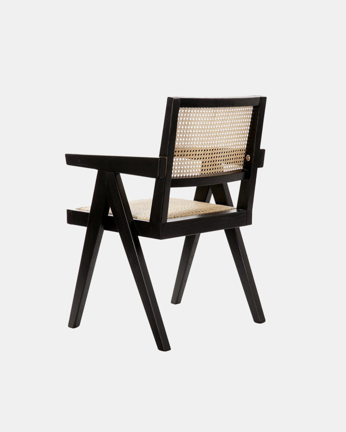 Sillón de madera de olmo con asiento y respaldo de cannage tono negro de 86x57cm