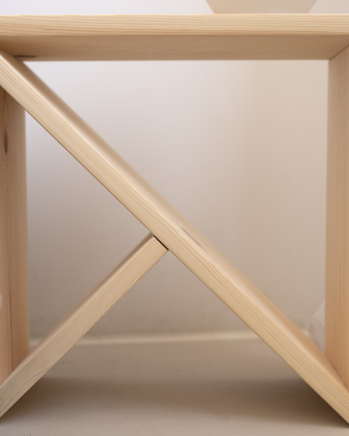 Pack 2 mesitas de madera maciza en tono natural de varias medidas