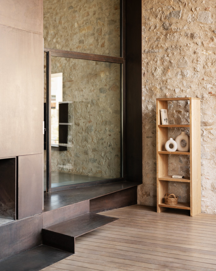 Estantería de madera maciza tono roble medio de 180x60cm