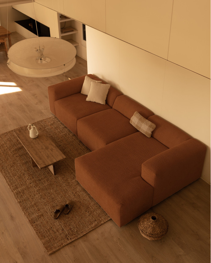 Sofá de 3 módulos con chaise longue de bouclé color cobre 330x172cm