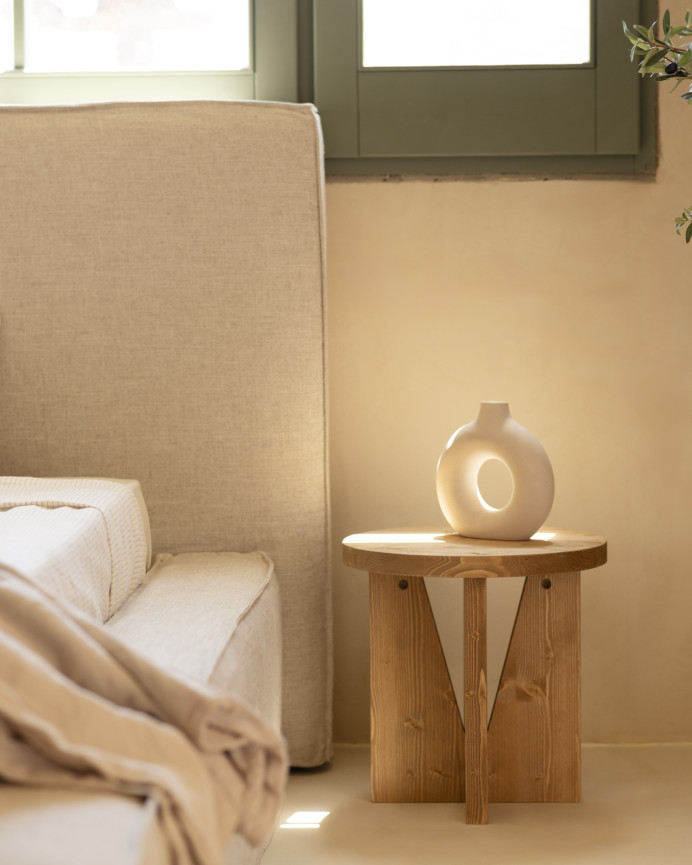 Mesita de noche de madera maciza en tono roble medio de 40x40cm