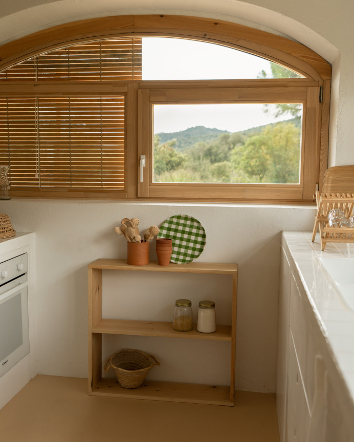 Estantería de madera maciza tono roble medio con 1 estante