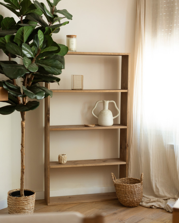 Estantería de madera maciza tono roble oscuro con 3 estantes