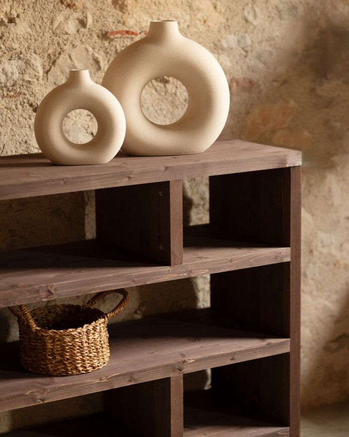Estantería de madera maciza tono nogal de 80x140cm
