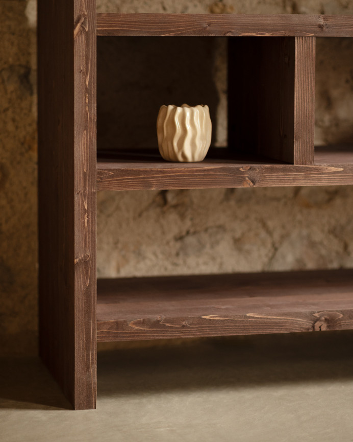 Estantería de madera maciza tono nogal de 80x140cm