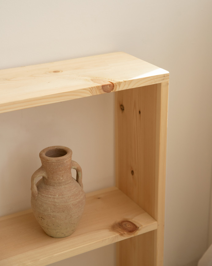 Estantería de madera maciza tono natural con 1 estante