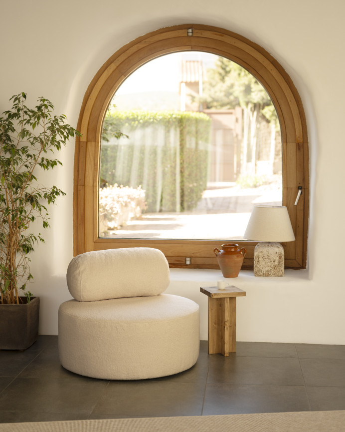 Sillón de buclé redonda color beige de 91x71cm