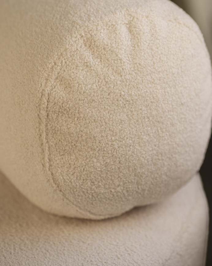 Sillón de buclé redonda color beige de 91x71cm