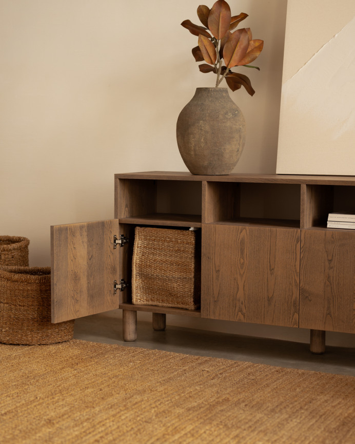 Aparador con 4 puertas de chapa de madera de fresno natural en tono avellana de 176x40cm