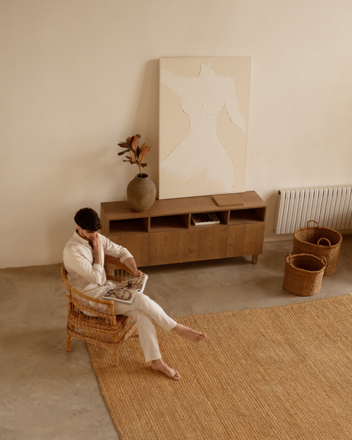 Aparador con 4 puertas de chapa de madera de fresno natural en tono avellana de 176x40cm
