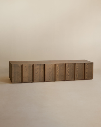 Mueble TV de chapa de fresno natural con listones en tono avellana en varias medidas