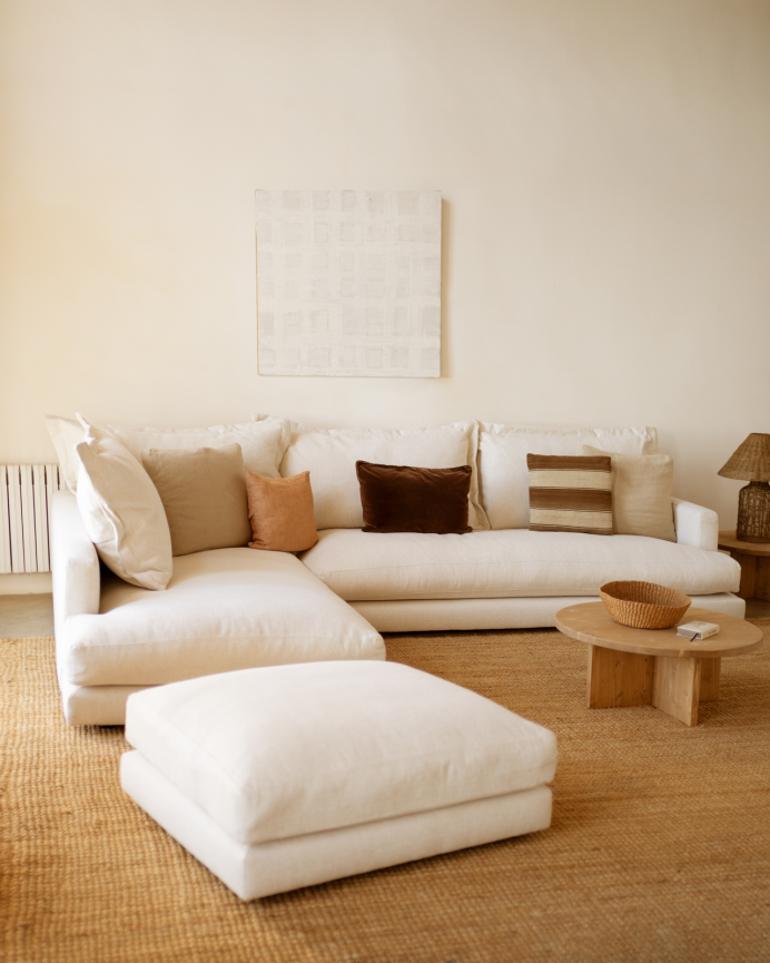 Sofá con chaise longue izquierdo tono blanco roto de varias medidas