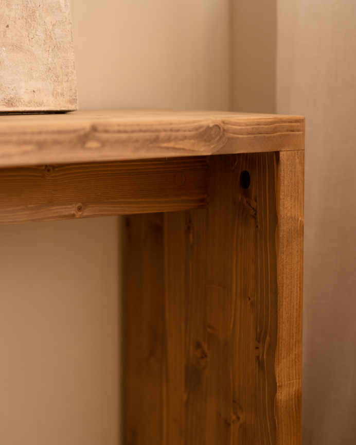 Consola de madera maciza en tono roble oscuro de 120x80cm