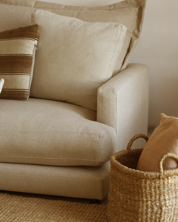 Sofá recto tono beige de 215x105cm