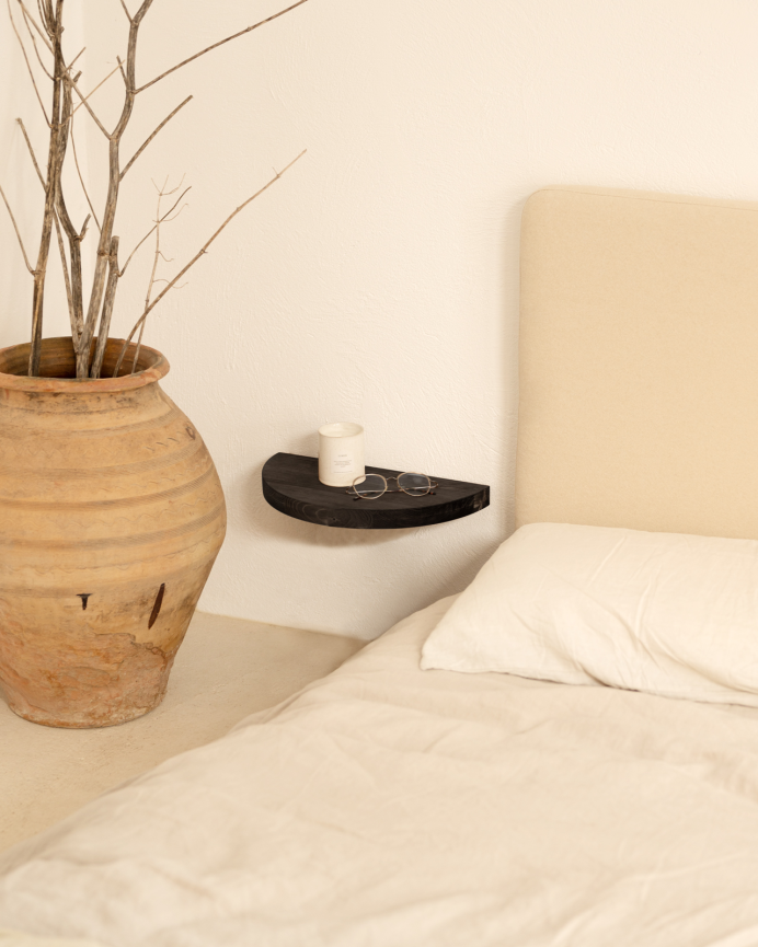 Mesita de noche de madera maciza flotante en tono negro de 3x40cm