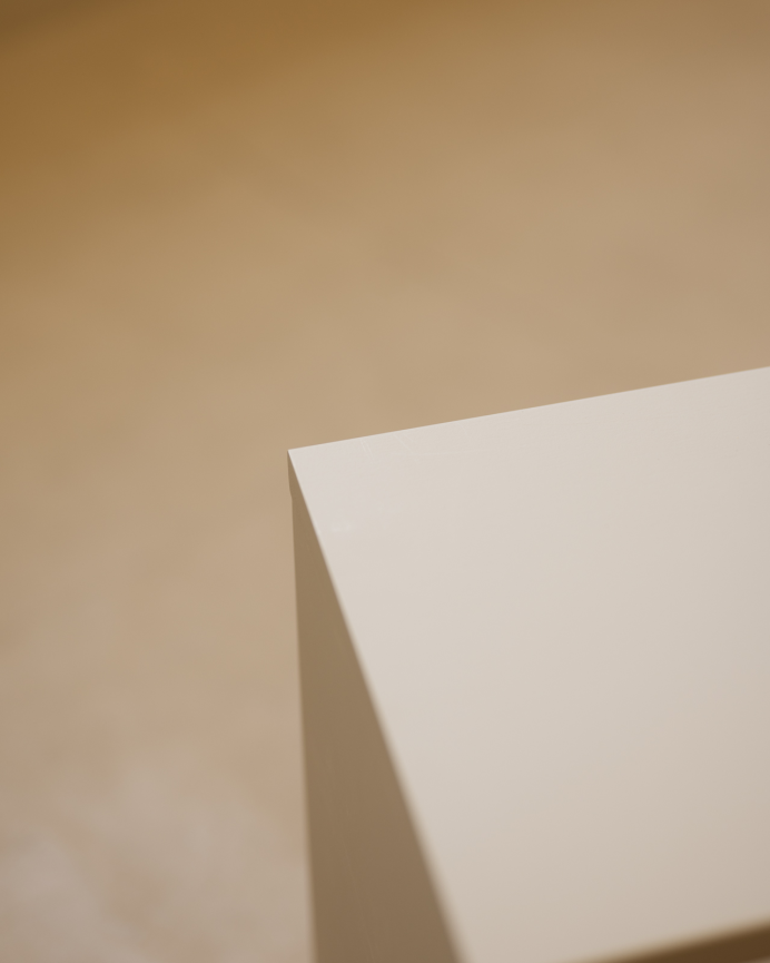 Estanteria de madera lacada en tono beige