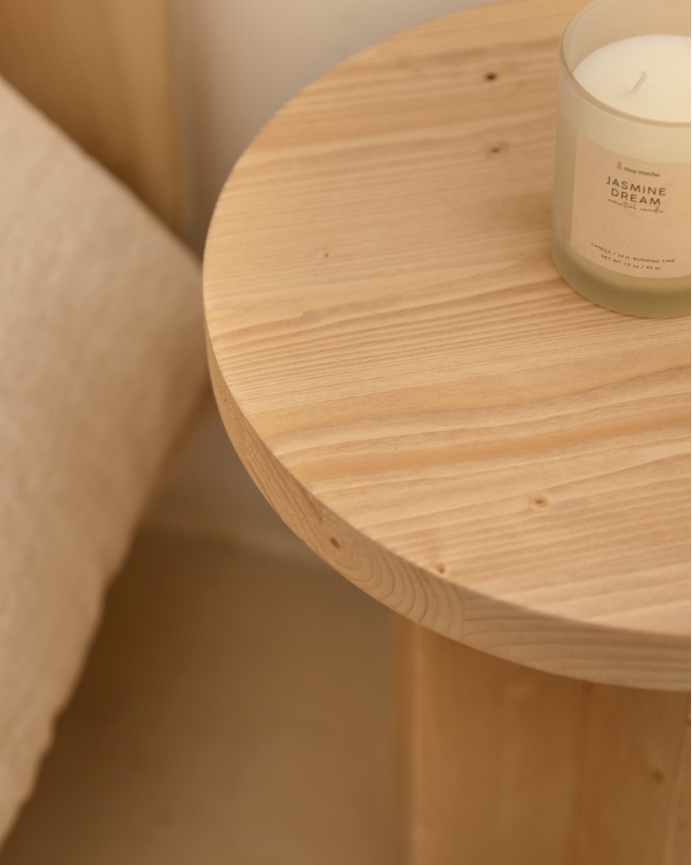 Pack de 2 mesitas de noche de madera maciza en tono roble medio de 45x35cm