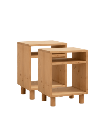 Pack de 2 mesitas de noche de madera maciza en tono roble medio de 51x32cm