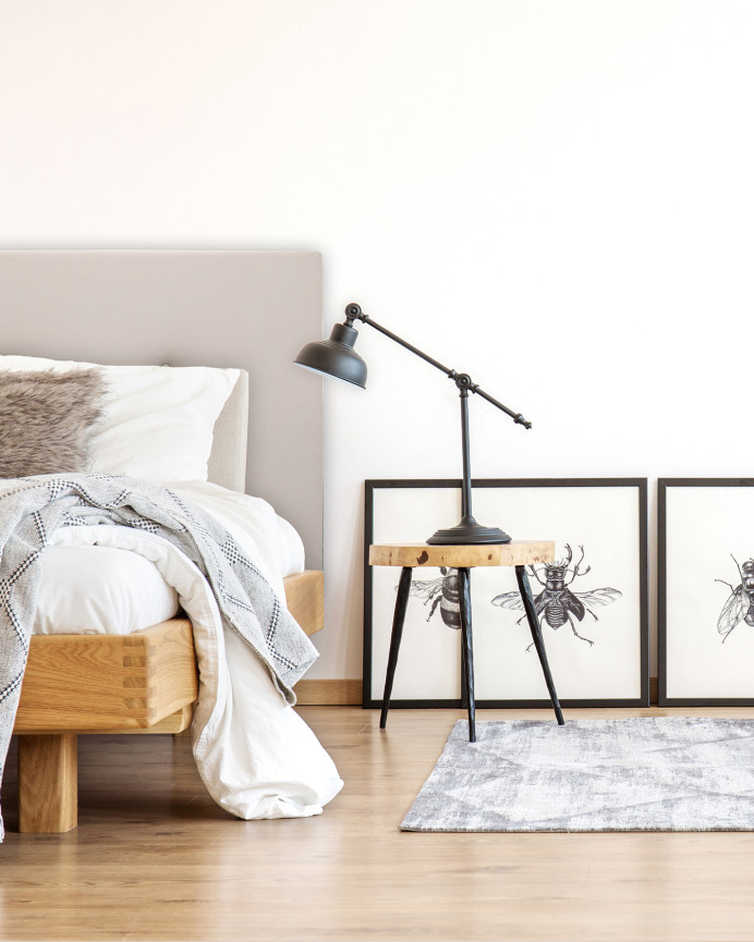 Tête de lit rembourrée en similicuir avec boutons marron en différentes tailles
