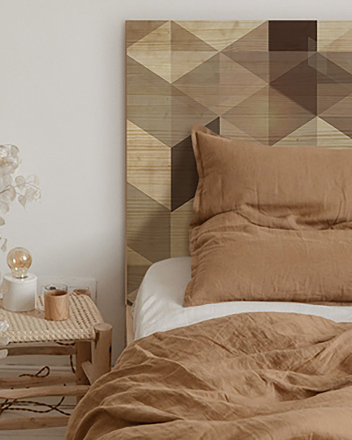 Tête de lit en bois massif imprimée motif "Geometric brown" dans un ton naturel en différentes tailles
