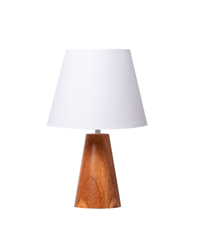 Lampe de table composée d'une base en bois et d'un abat-jour en textile blanc