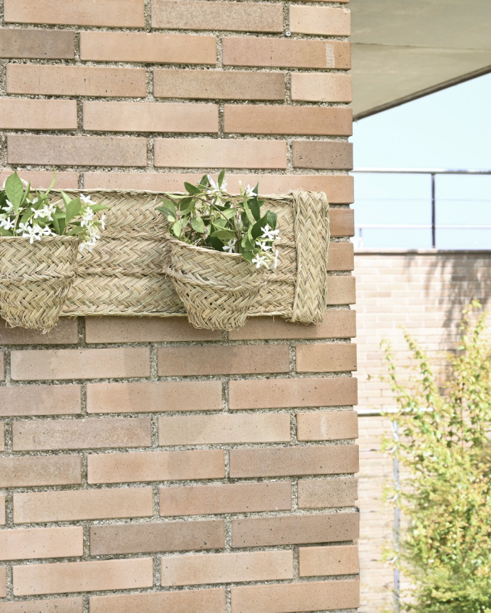 Jardinière horizontale à double paroi en alfa naturel et cadre en bois de 75x22cm