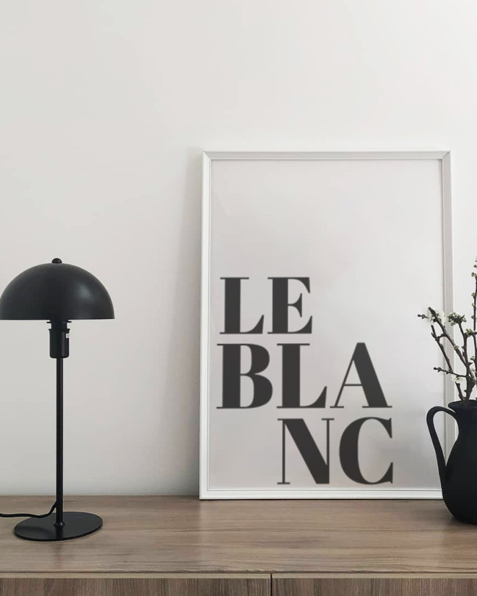 Lampe de table en aluminium noir