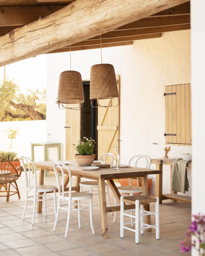 Table à manger en bois massif ton chêne foncé en différentes tailles