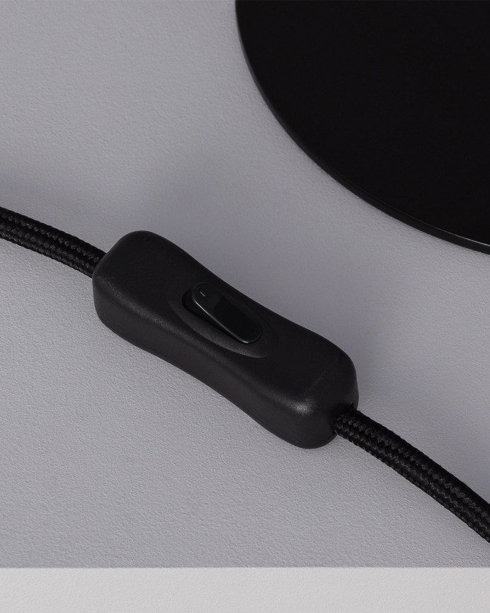 Lampe de table en aluminium noir