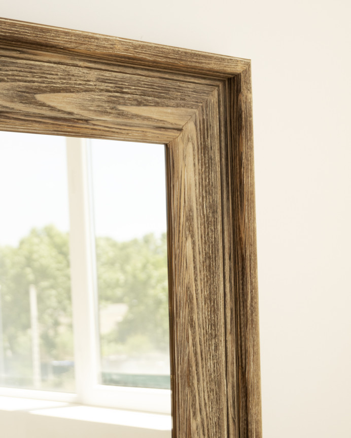 Miroir rectangulaire en bois massif ton noyer de différentes tailles