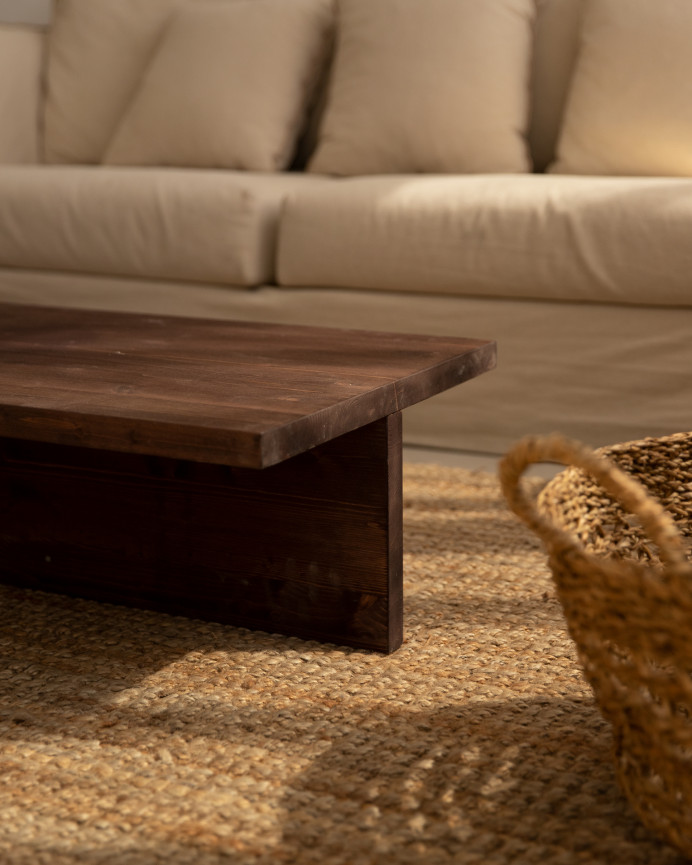 Table basse en bois massif ton noyer 124x27cm