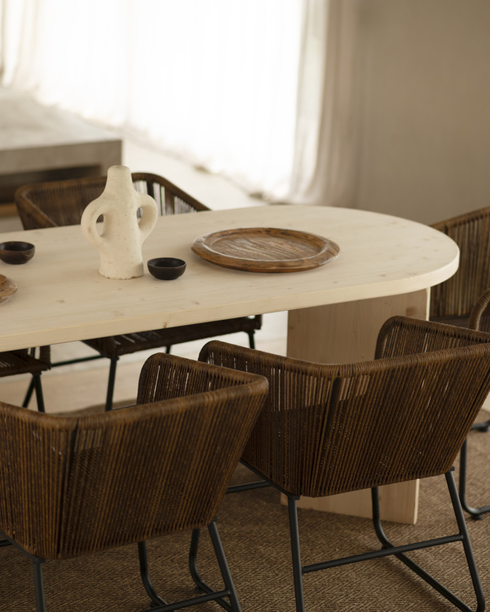 Table à manger en bois massif de ton naturel en différentes tailles