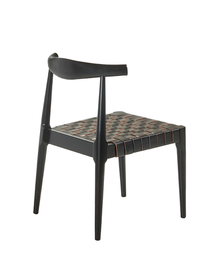 Chaise en bois massif avec assise tressée noire et pieds en couleur noire 81cm