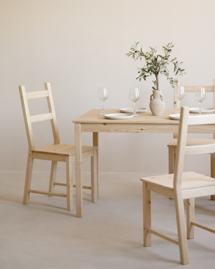 Pack table à manger et 4 chaises en bois massif teinte chêne moyen de 120cm